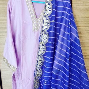 Lavender Dola Silk Kurta With Leheriya Dupatta Set