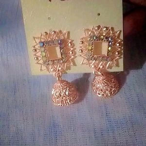 Stunning Gold Tone Crystal Earrings With Jhumka