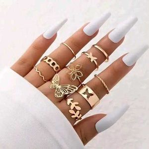 Women's Rings Golden Colour