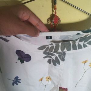White Top With Flowers Design