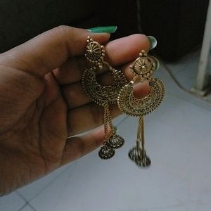 Combo Of Earings And Bracelet