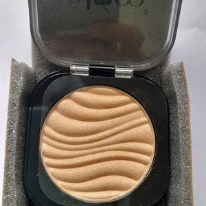 Plum Goodness Highlighter