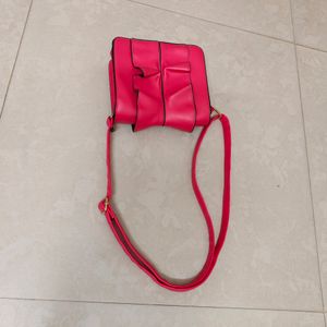 Sling Bag For Women. Stylish And Modern. Like New