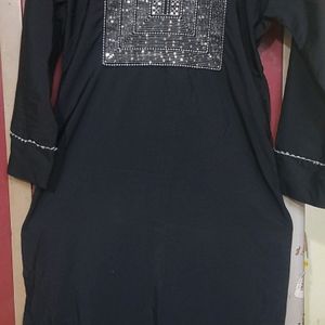 BLACK KURTI