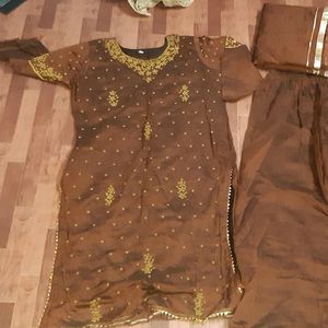 Kurta Set With Duppatta