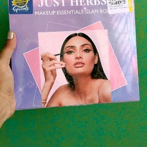 Just Herbs Glam Kit