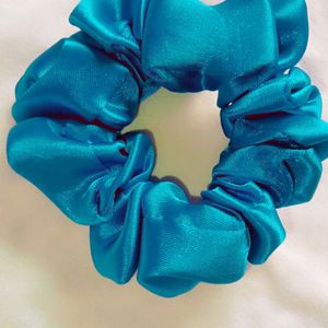 Beautiful Blue Scrunchies 💙