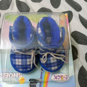 New Baby Shoes With Socks Set