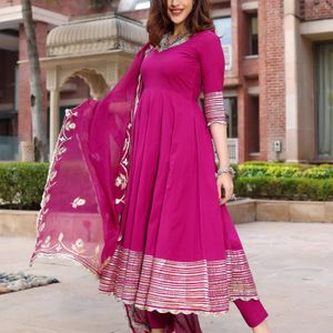 Anarkalis Sparkling Suit Set