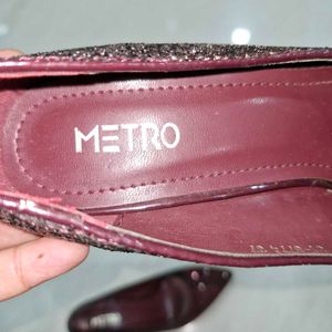 😍Fresh Branded Sexy High Heels 👠 From METRO😍