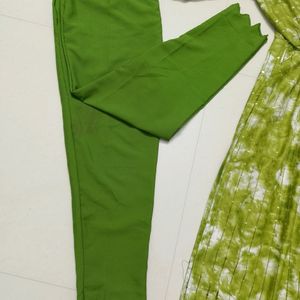 Nairacut Kurti With Pocket Pant Trouser