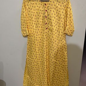 Combo Offer 2 Kurtis With Two Scrunchies