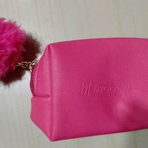 Myglamm PomPom Pouch 👝