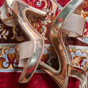 Golden 5 Inch Highheels