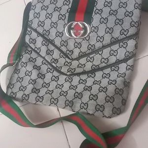 Price Drop......Original Gucci sling bag