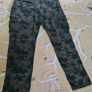 Flying Machine Men Olive Mid Rise Camouflage Pant