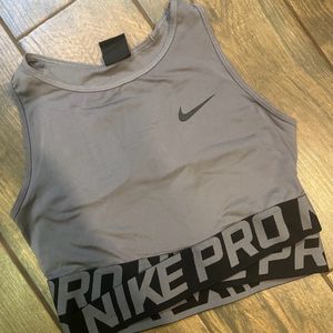 Nike Gym Top