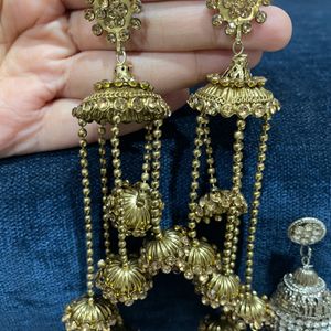 Combo Of 2 Jhumkas Gold And Silver.