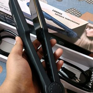 Nova Hair Straightener