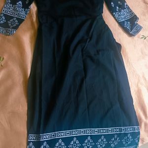 Black Printed Kurti(Women)