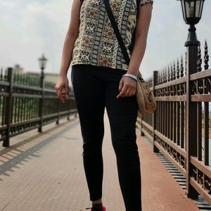 Ateesa Printed Ethnic Gold Tshirt