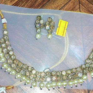 Pearl Necklace Set