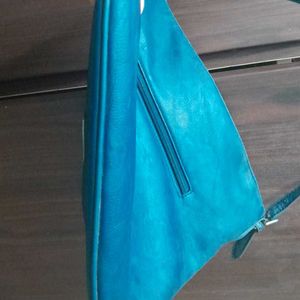 Like New Good Condition Handbag