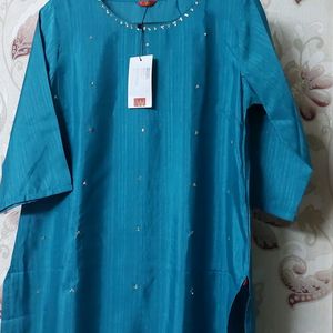 W Branded Kurta For Elegant&To Beautify Look