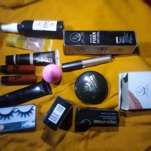 Cambo Makeup Kit