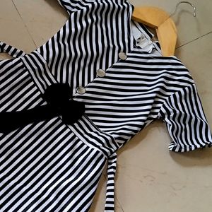 Girls Dress With Inner Fabric_4-6 Years