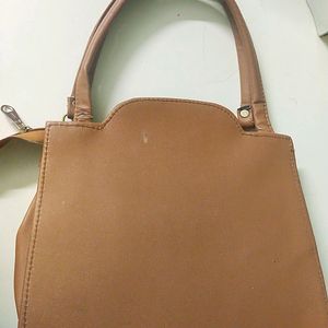 Hand bag