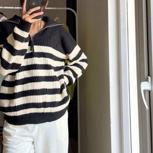 Stripe Semi-high neck zipper pullover