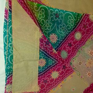 Beautiful Chunari Pattern Saari