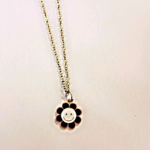 🌸 FLOWER PENDANT NECKLACE