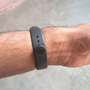 Mi Fitness Band 4 With Charger