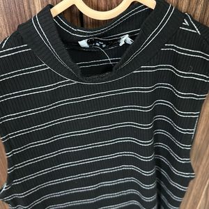 Black Ribbed Strechy Top