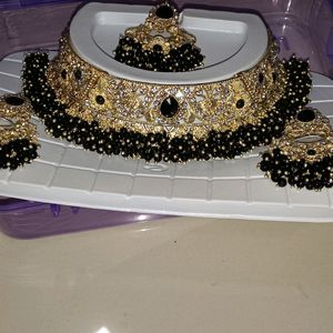 Black Colour Jewellery Set