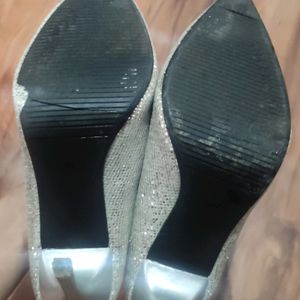 (Size- 35)Silver Stilletos