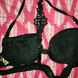 😍Sexy Black 🖤 Lingerie Set (Panty - 30 +Bra -34)