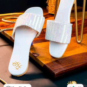 House Of Pataudi Embellished Leather Flats