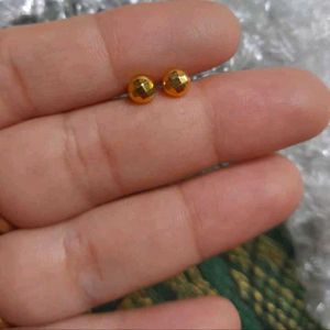 Gold Diamond Cut 22crt Studs