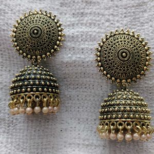 Jhumkas