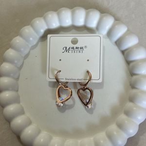 Rose gold heart earrings