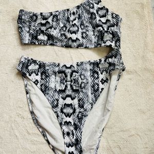 H&M Snakeprint Bodysuit