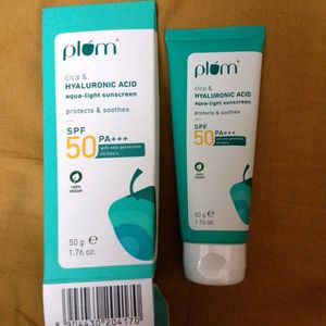 Plum Hyaluronic acid sunscreen