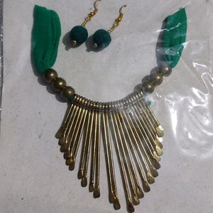 Necklace Set