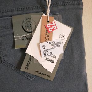 Dark Grey Short Jeans