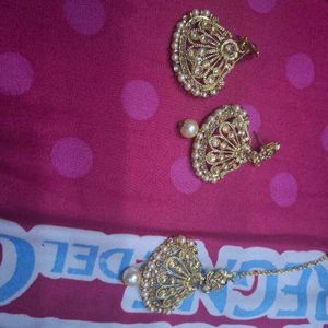 Earring With Tika