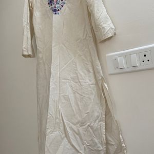 Off White Cotton Globus Kurti