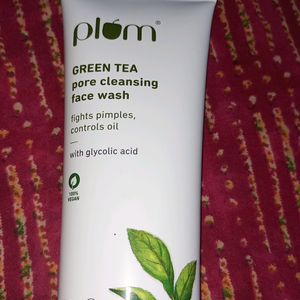 Plum Green Tea Pore Cleansing Face Wash